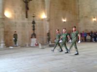 Kloster Batalha - Wachablösung am Denkmal des unbekannten Soldaten