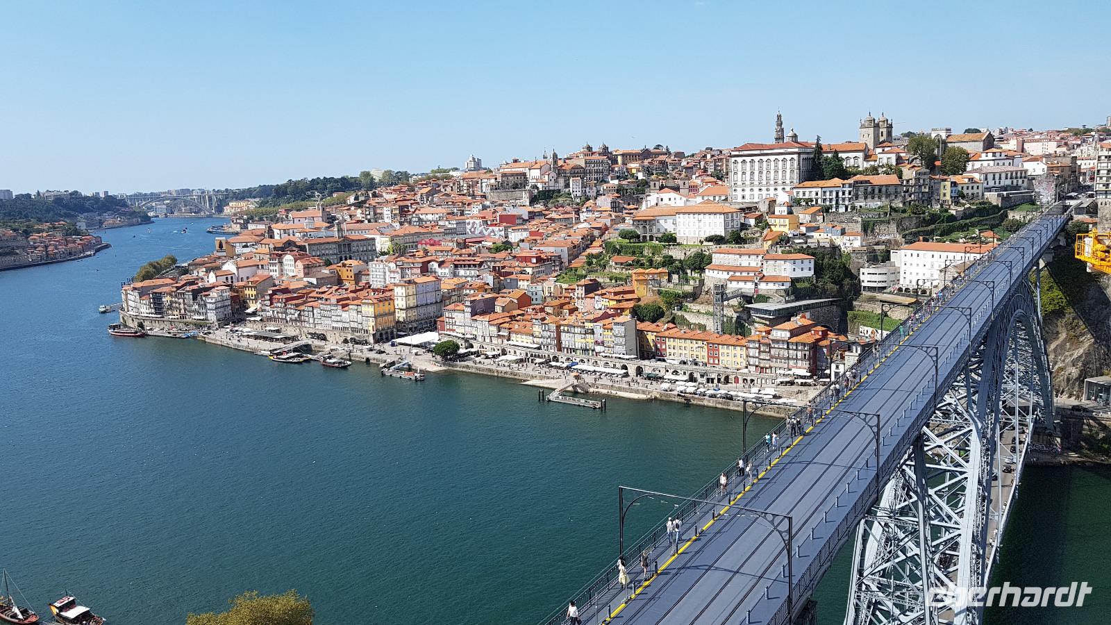Blick nach Porto