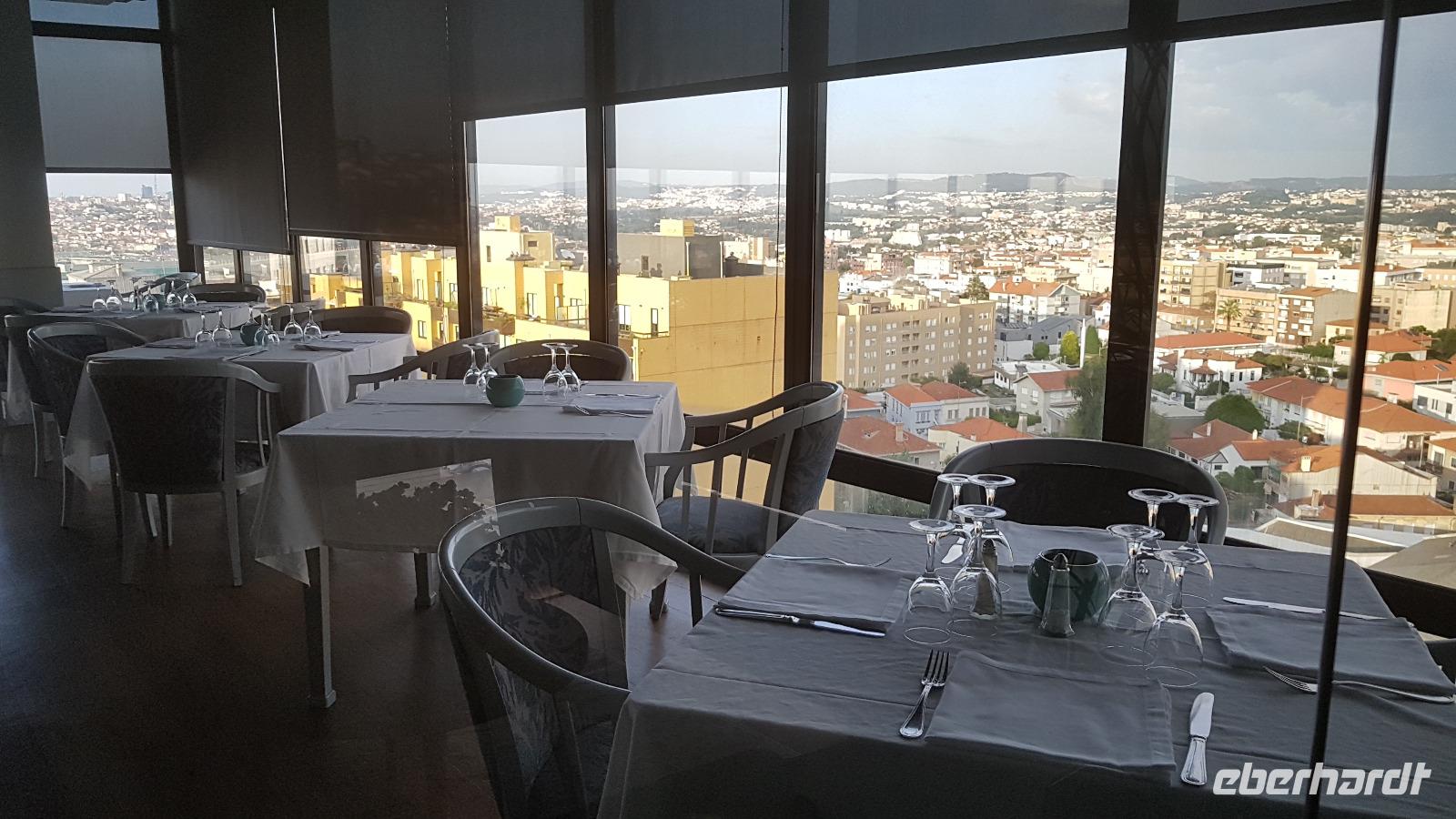 Tafeln in der 10. Etage