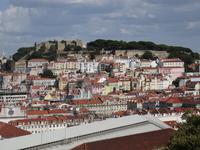 Lissabon - Blick auf die Burg =Castelo de Sao