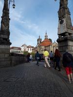 Weg über die Brücke in Amarante