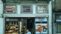 Singlereise Portugal - typische Bäckerei in Porto