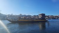 Singlereise Portugal - Ausflugsschiff auf dem Douro in Porto