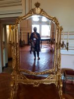 Singlereise Portugal - Reisebegleiterin Franzi im Nationalpalast von Sintra