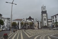 Hauptplatz mit Portal