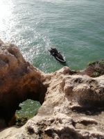 auch mit dem Speedboot kann die Felsküste von Benagil entdeckt werden.jpg