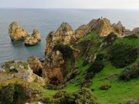 Die 20 Meter hohe Felsklippenlandschaft Ponte da Piedade.jpg