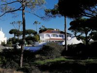 Naturnahe, integrierte Villen.jpg