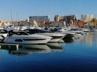 das luxuriöse und mondäne Vilamoura mit seiner Promenade empfängt uns.jpg