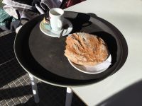 Pause mit Brötchen aus Kastanienmehl