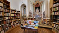Flusskreuzfahrt Douro - Katholische Kirche mit Buchhandlung in Óbidos