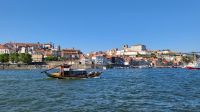 Flusskreuzfahrt Douro - Blick auf Porto mit Rabello-Boot