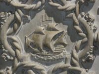 Hieronymus Kloster: Karavelle auf Grabstätte