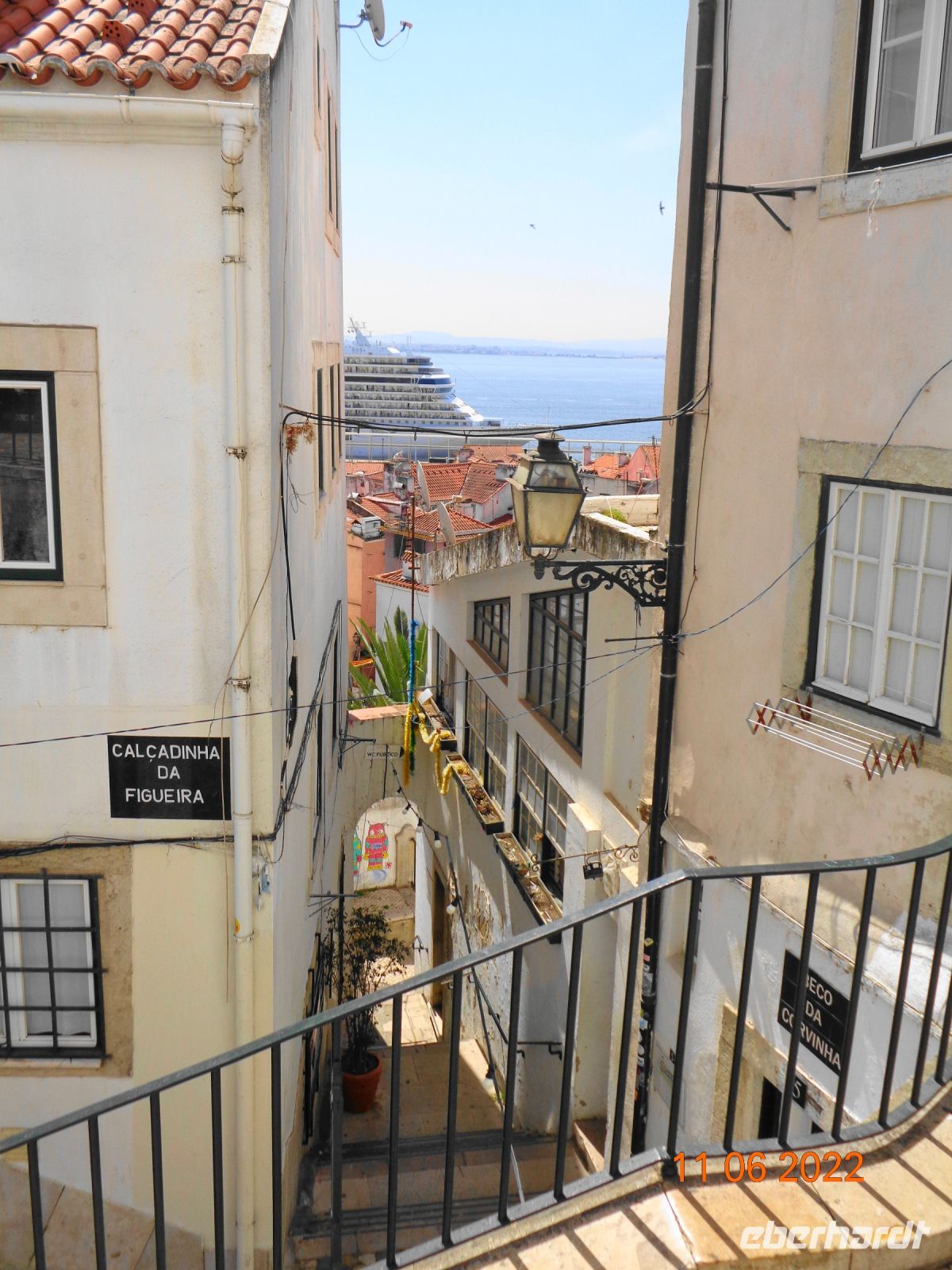 Lissabon Blick auf Kreuzfahrtschiffe 4