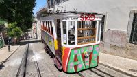 Singlereise Algarve / Portugal - Fahrt mit der Standseilbahn Glória in Lissabon