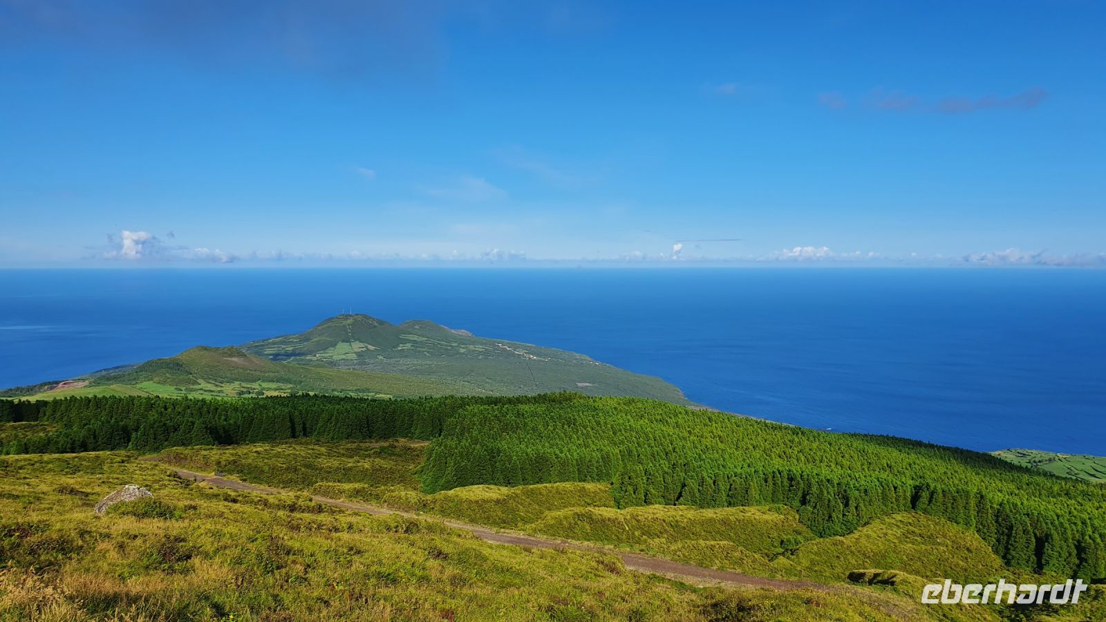 INsel Faial, Blick vom Caldeirarand zum 