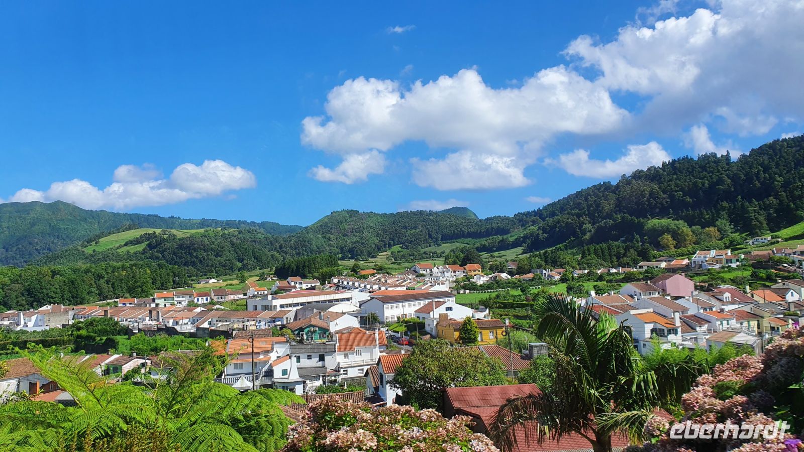 Furnas im Vulcankrater