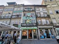 Einst gab es hier Schokolade, jetzt Sardinen in bunten Dosen, Porto