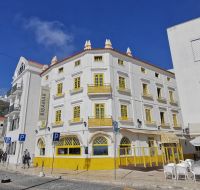 Schönes Eckhaus in Nazaré