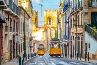 Die Straßenbahnen gehören einfach zu Lissabon