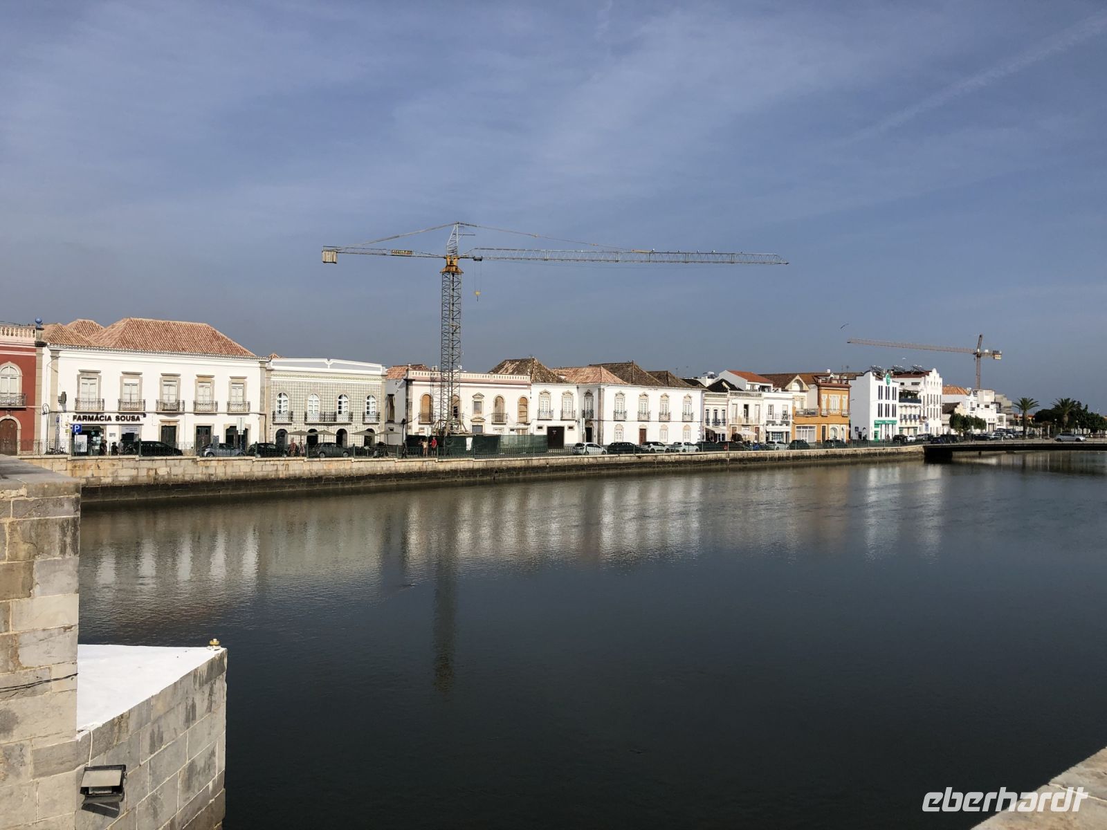 Tavira Blick von der Römischen Brücke aus zum Fluss Gilao