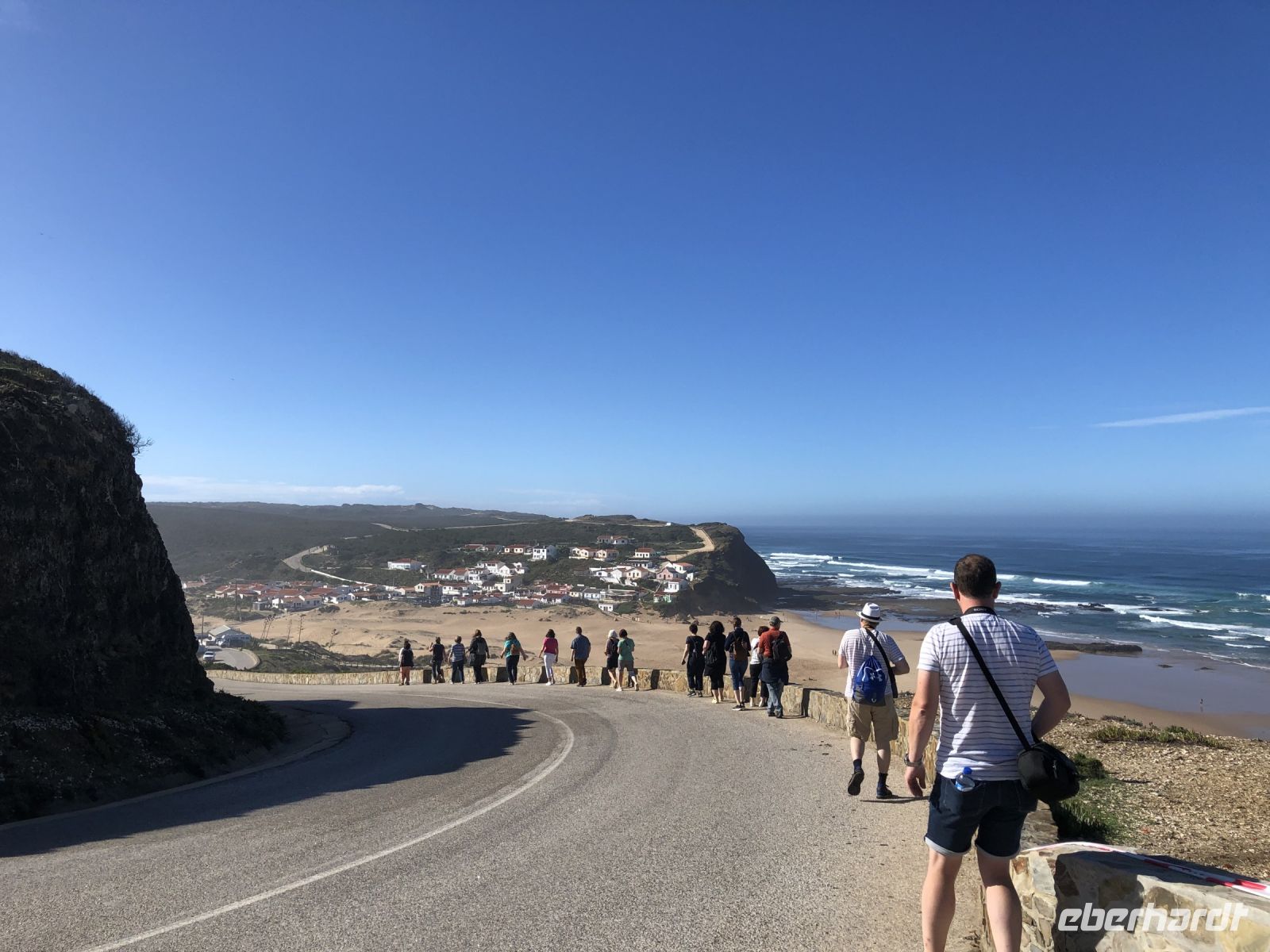 Spaziergang zum Strand Aljezur