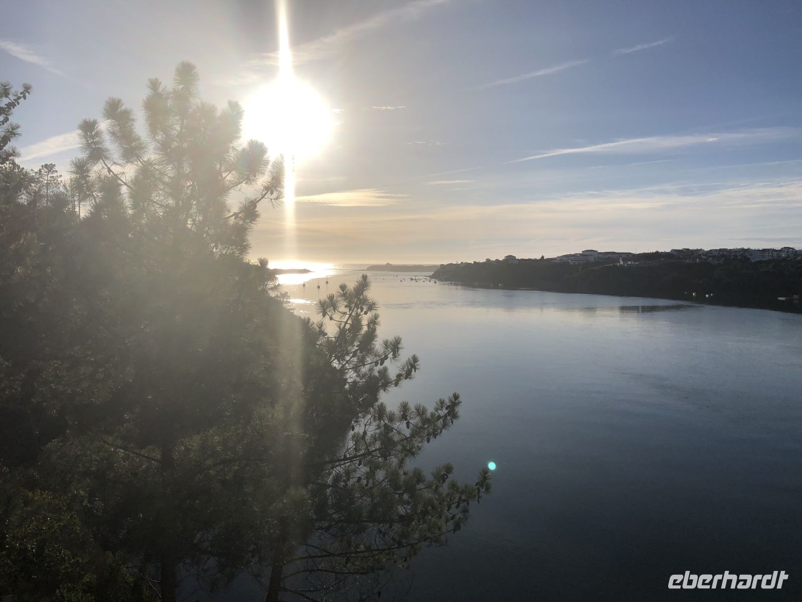 Sonnenuntergang am Fluss Mira