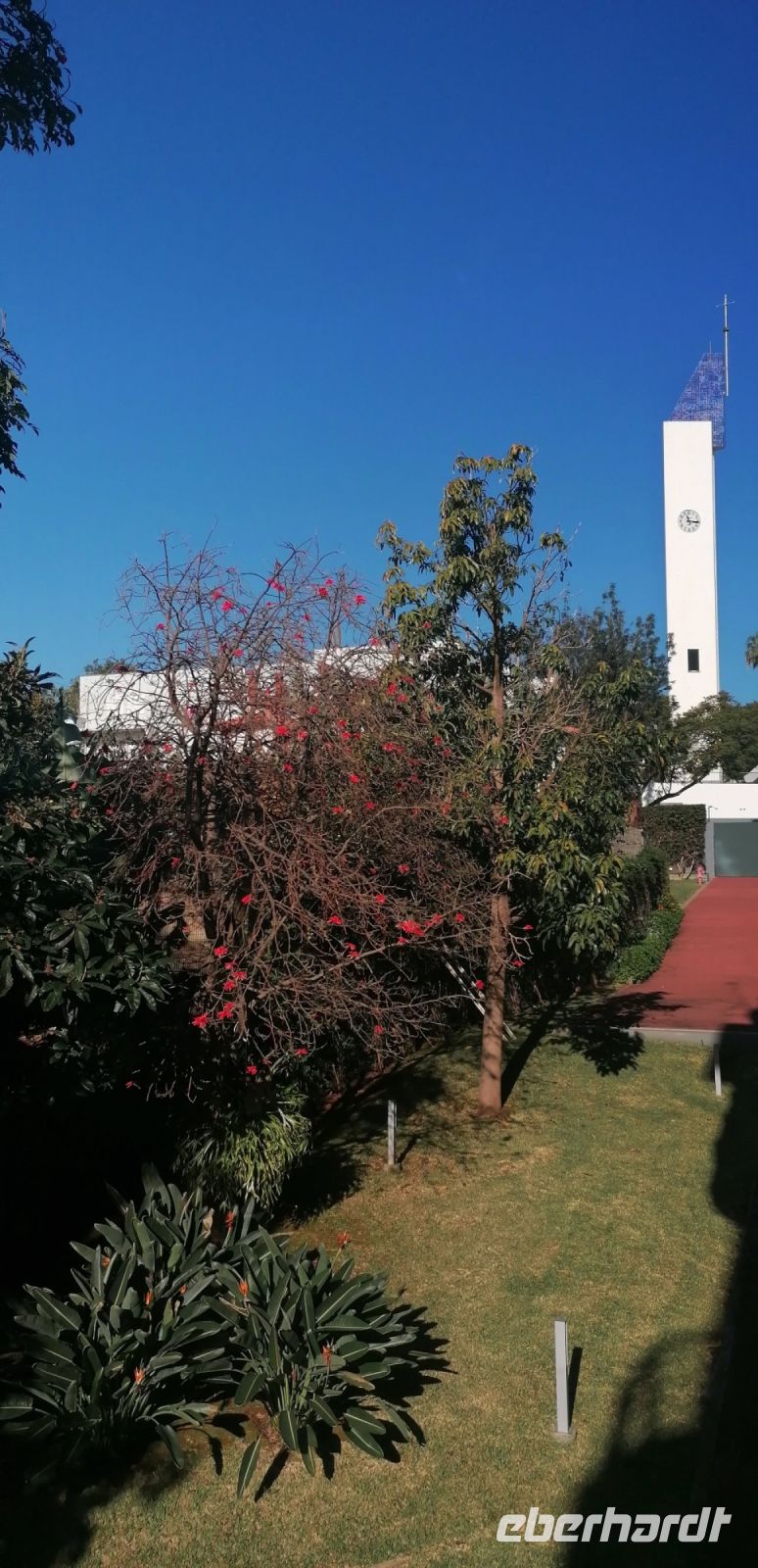 3 Kirche hinter unserem Hotel