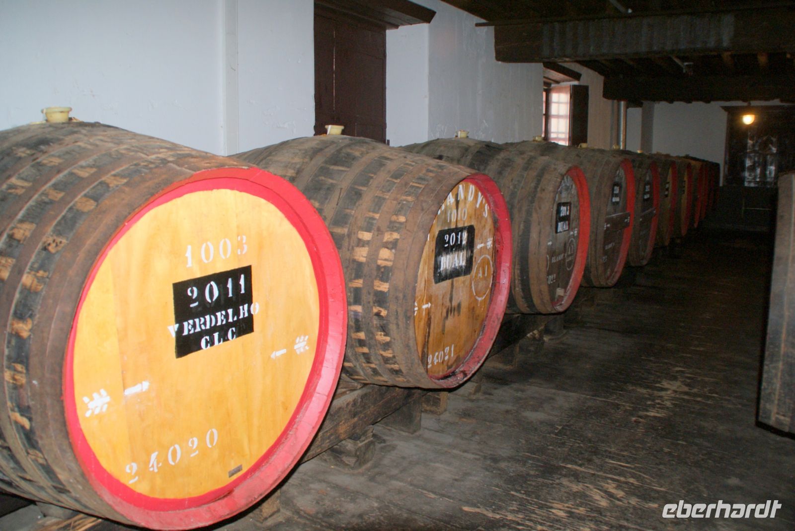 23 Madeira Weinfässer