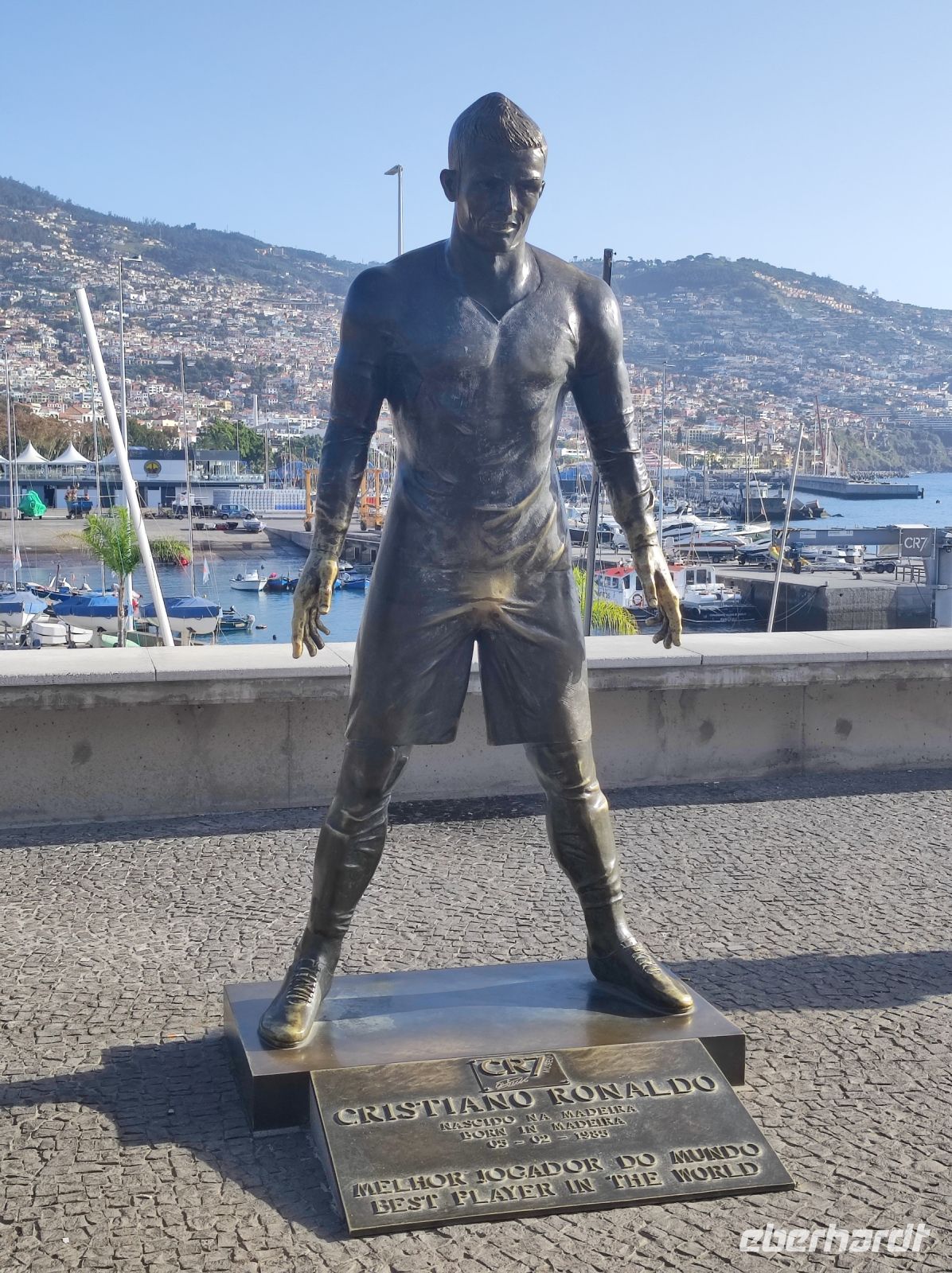 Christiano Ronaldo Statue beim CR7-Museum in Funchal, Madeira