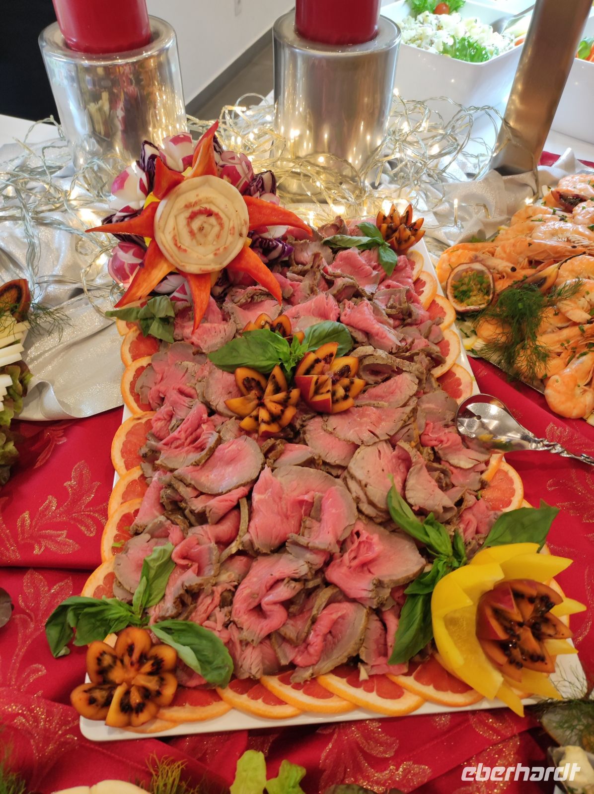 Roastbeefplatte auf dem Weihnachtsbuffet im Hotel 
