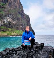 Reisebegleitung Sten vor dem 