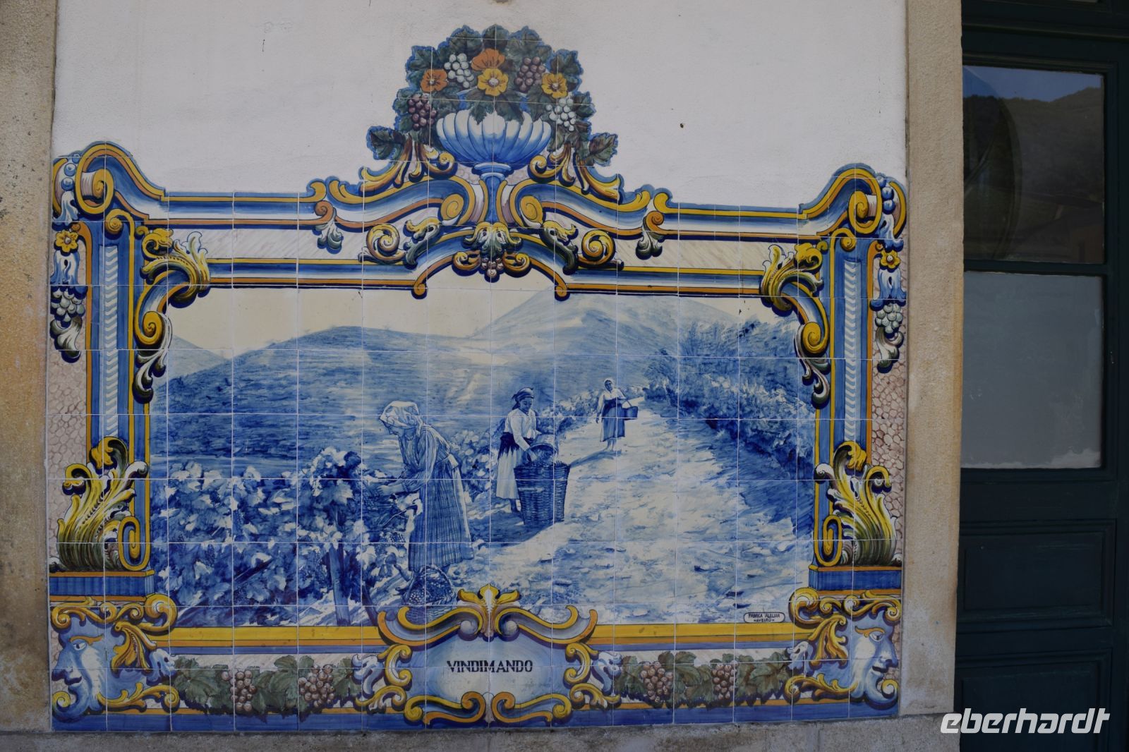 schöne Fließen-Bilder an der Bahnstation Pinhao