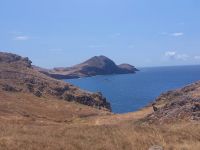 Hintergrund: Im Sattel liegt unser Ziel, das Kaffee 