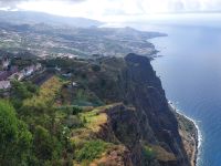 Blick vom Cabo Girao (580m) Richtung Ost, mit Funchal