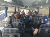 wir starten mit dem Bus vom Flughafen zum Hotel