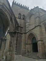 La iglesia de Nuestra Señora de la Oliveira, Guimaraes