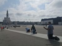 Der Wallfahrtsort Fatima: auf den Knien Buße tun