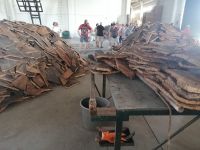 Produktionshalle der Korkeichenfabrik Corticarte Arte em Cortica