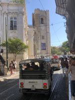 Lissabon Vor der Kathedrale