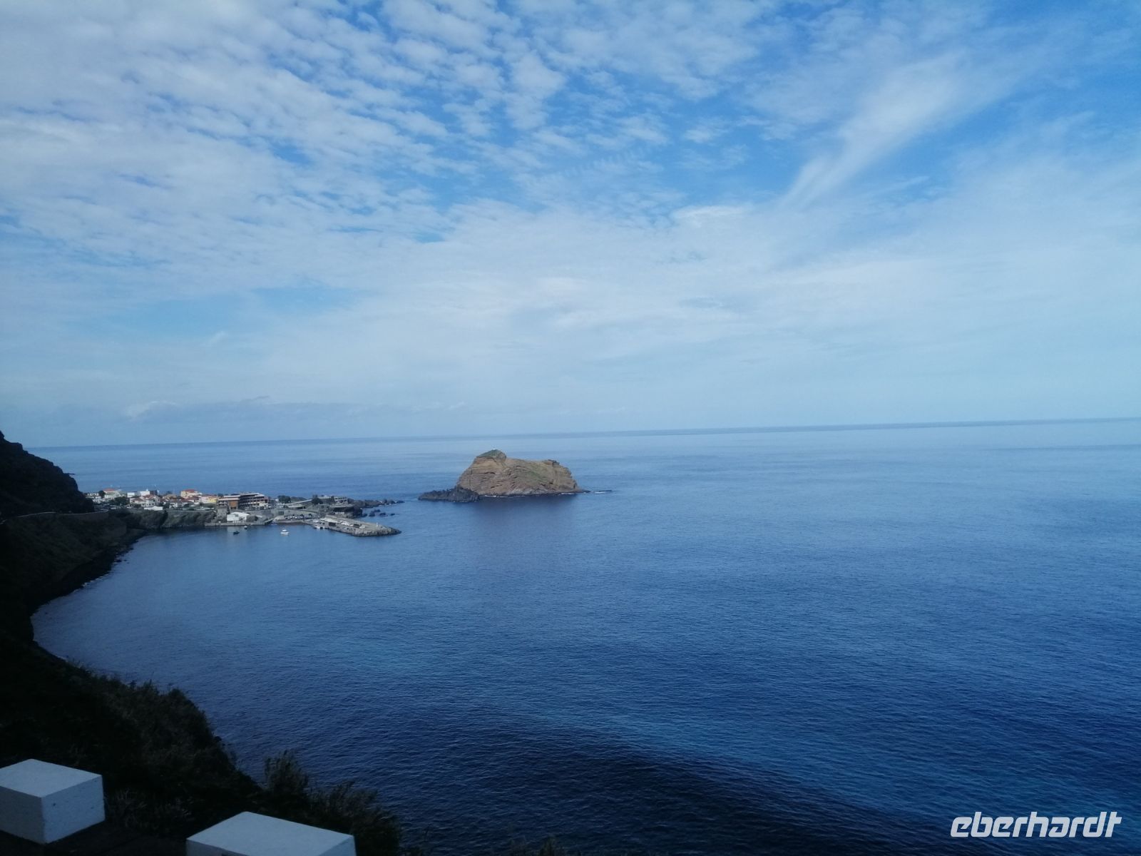 die Bucht von Porto Moniz