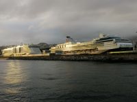 Kreuzfahrtschiffe im Hafen von Funchal