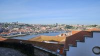 Douro-Kreuzfahrt mit Lissabon // Blick auf den Douro und Vila Nova de Gaia in Porto