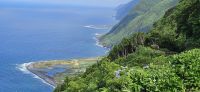 Blick auf die Nordküste Sao Jorge mit Faja dos Cubres und Santo Cristo