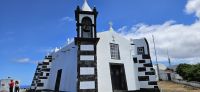 Kirche auf dem Hausvulkan von Santa Cruz da Graciosa