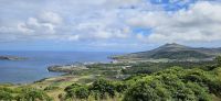 Graciosa, Blick auf Praia und die Caldeira im Hintergrund
