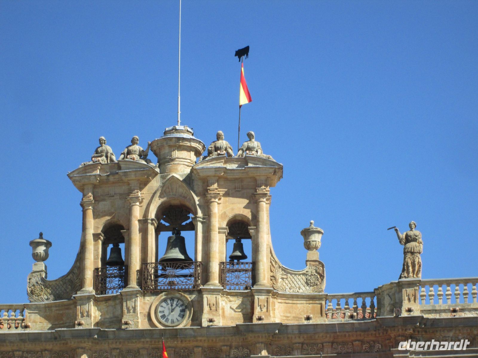 Salamanca: der Stier symbolisiert dass bald ein Stierkampf stattfindet