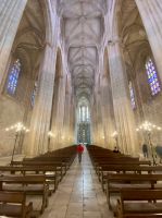 Bathala - Innenraum der Kirche