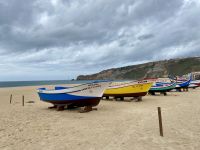 Nazaré - Fischerboote am Strand
