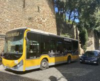 Lissabon - Per Bus hinauf zur Burg